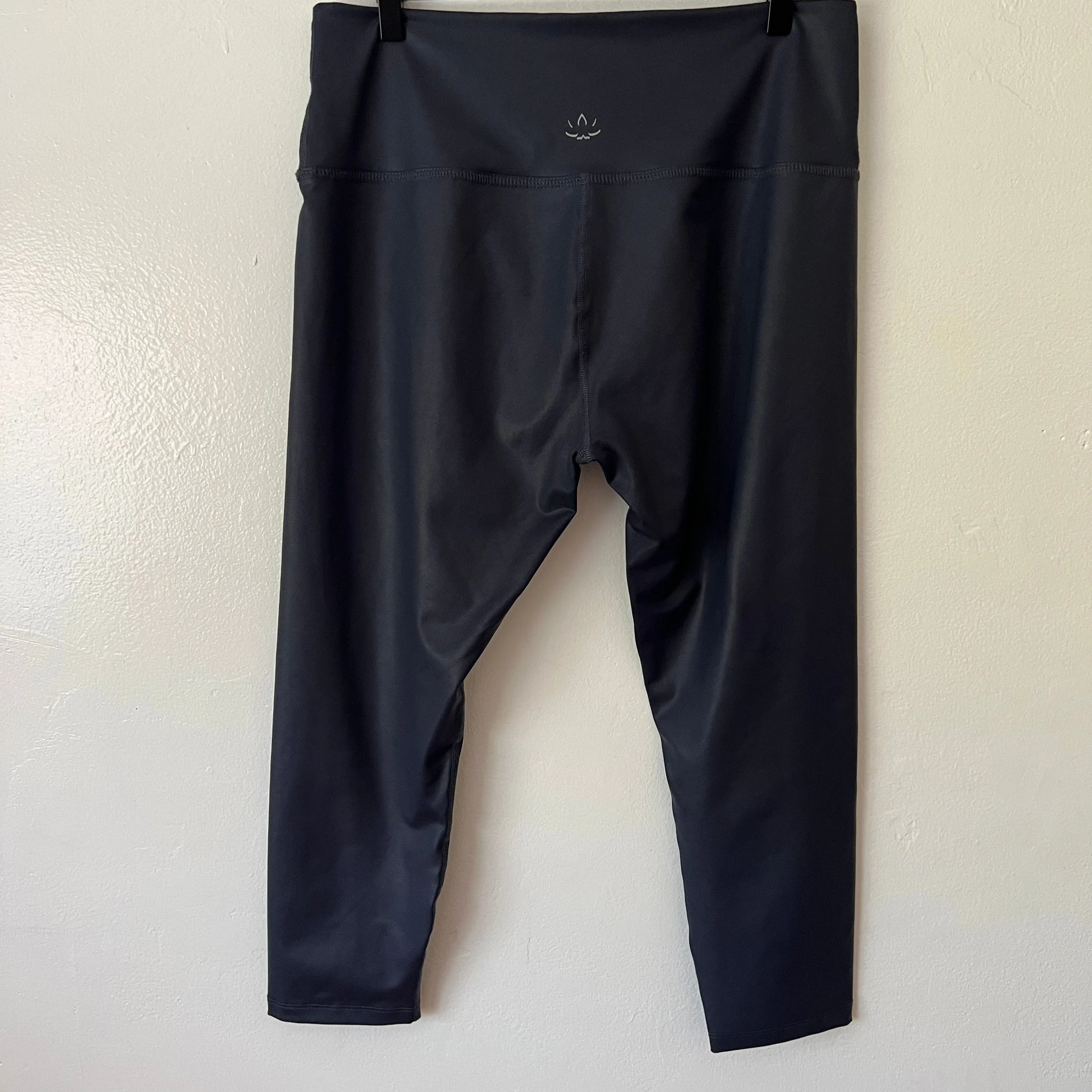 Beyond Yoga Navy Blue Smoky Faux Leather Soft Shine Leggings