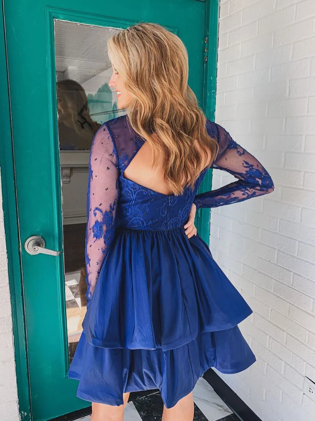 Glamorous Lace Beaded A-line Homecoming Dresses Short Floral Gowns HD441
