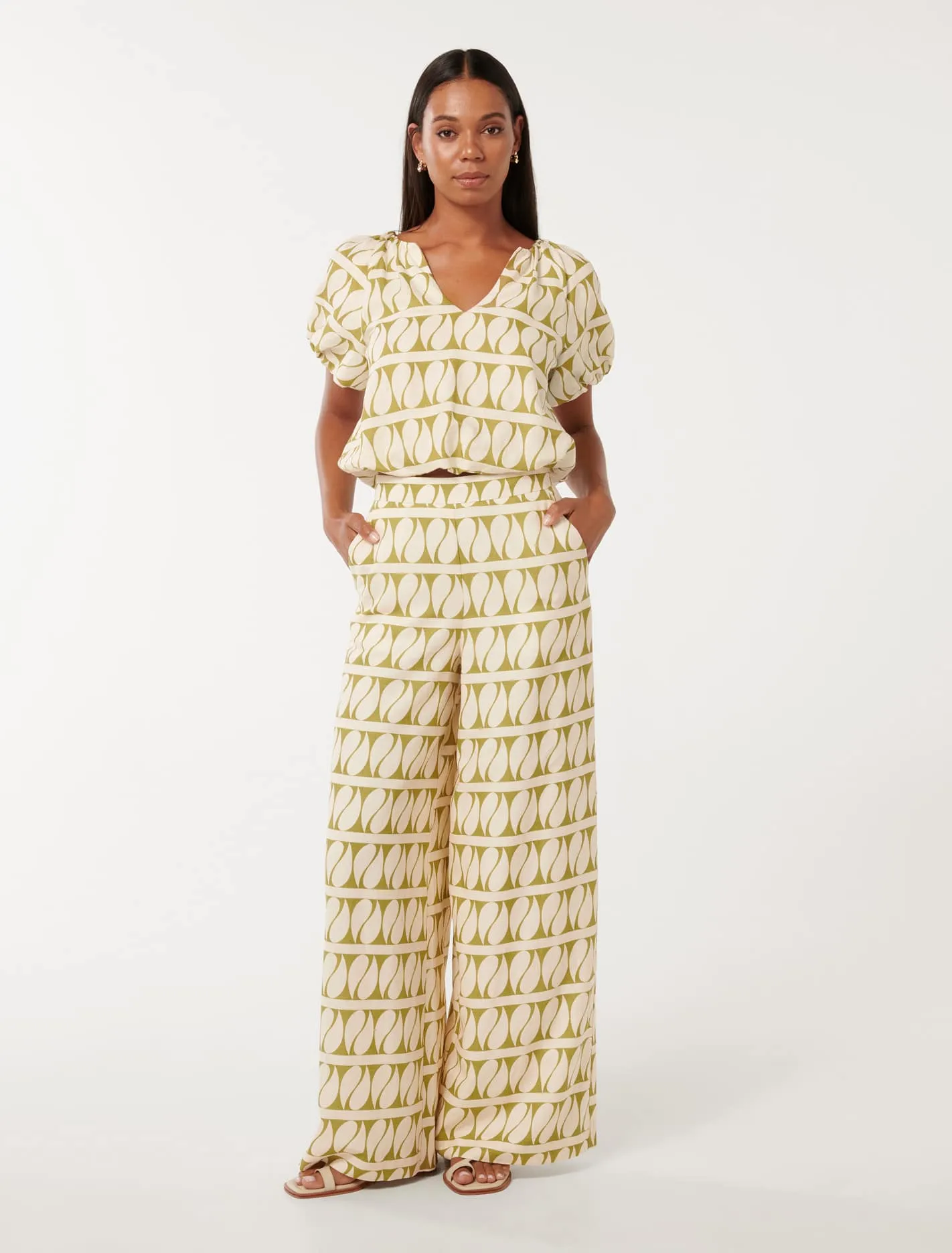 Halle Linen Wide Leg Pants