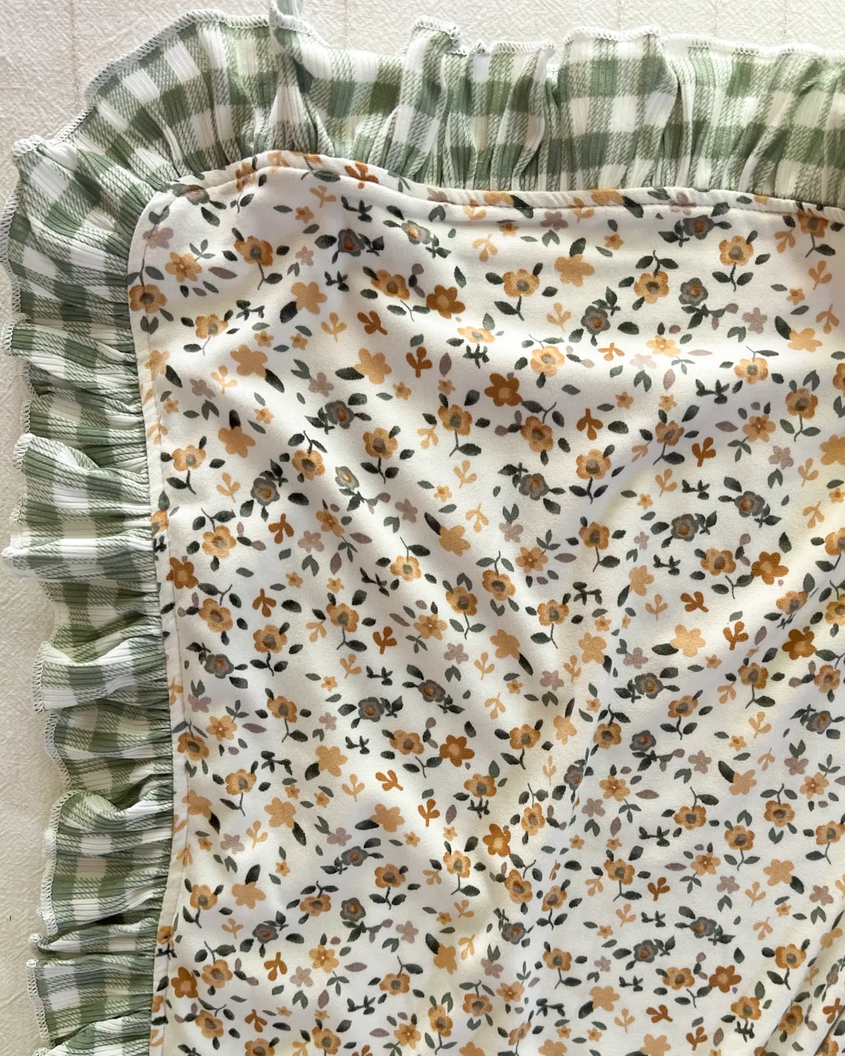 pick me / ruffle / baby