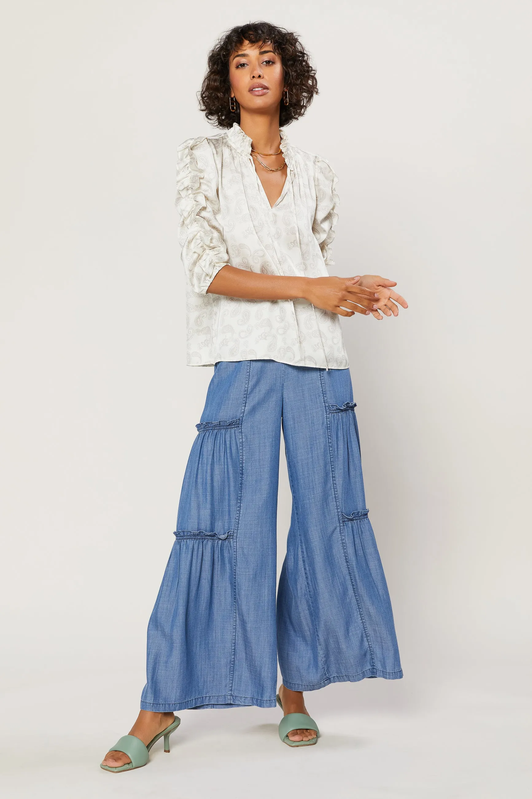 Ruffled Sleeve Jacquard Top